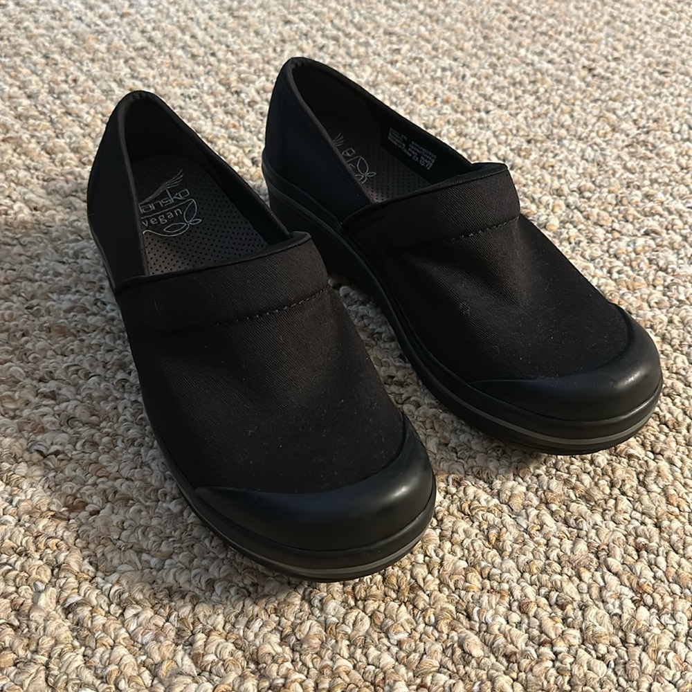 Danilo euro 39 size 9 never worn vegan